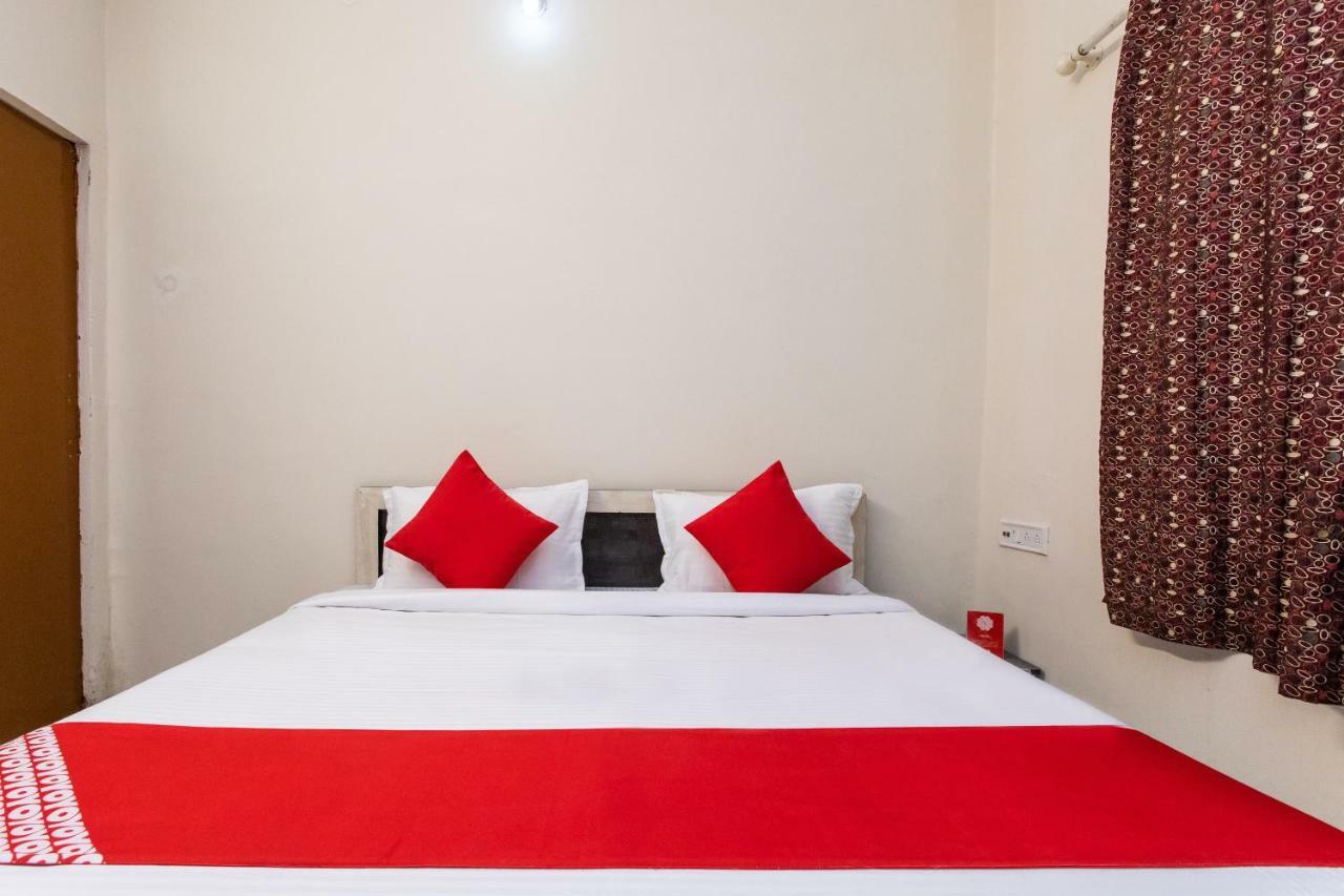 Oyo 18571 Ashoka Resort Indore Exterior photo